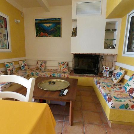 Dorm Hostel Camp Backpackers 马赛 外观 照片